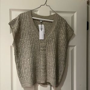 Current Air Women’s neutral vest